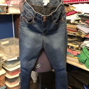 Democracy size 12 Rebel itty bitty boot